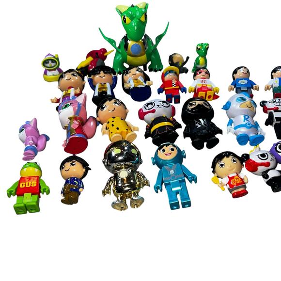 Ryan's world large lot of assorted figurines - Picture 2 of 6